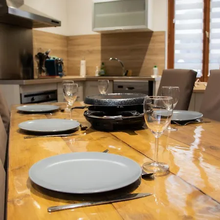 شقة Appartement Esprit Petite Maison - Proche Centre - Confort & Calme *